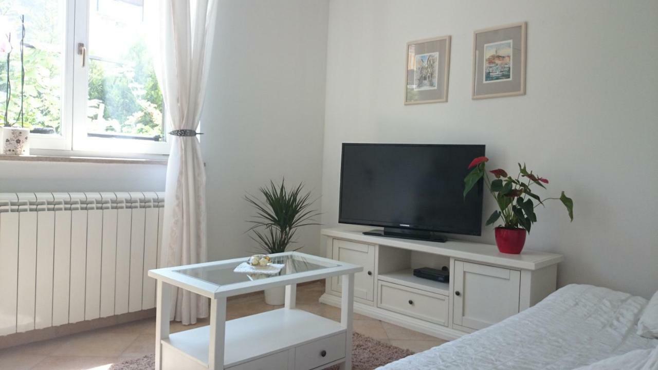 Apartments Ruzica Pula Exterior foto