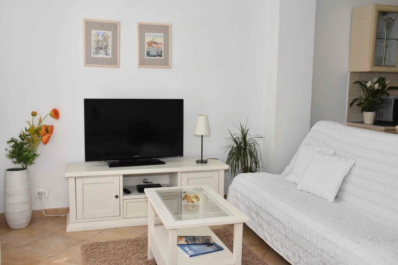 Apartments Ruzica Pula Exterior foto